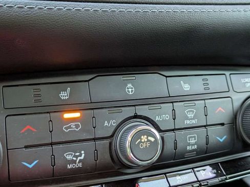 Used 2021 Dodge Durango SXT AWD/4WD image 26