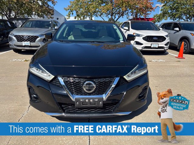 Used 2019 Nissan Maxima Platinum w/ Sport Mat Group FWD image 2