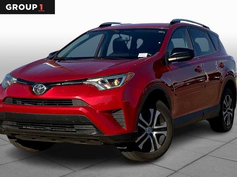 Used 2016 Toyota RAV4 LE AWD/4WD image 1