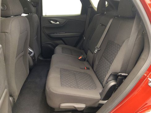 Used 2021 Chevrolet Blazer LT w/ LPO, Black Accent Package FWD image 18