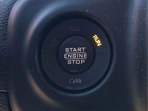 Used 2021 Jeep Wrangler Unlimited Rubicon w/ Trailer Tow Package image 17