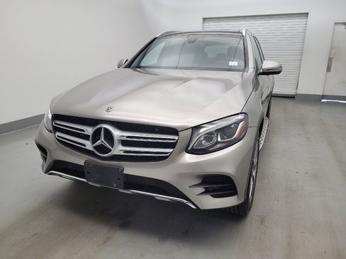 Used 2019 Mercedes-Benz GLC 300 4MATIC image 15