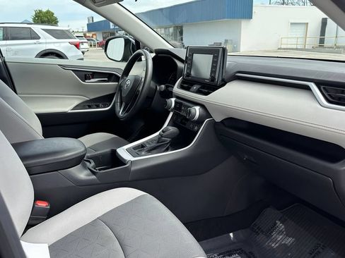 Used 2022 Toyota RAV4 XLE w/ XLE Grade Weather Package AWD/4WD image 22