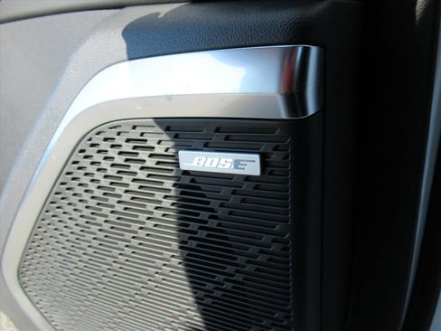 Used 2025 Buick Enclave Sport Touring image 26