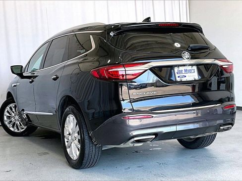 Used 2021 Buick Enclave Essence w/ Sound and Sites Package image 10