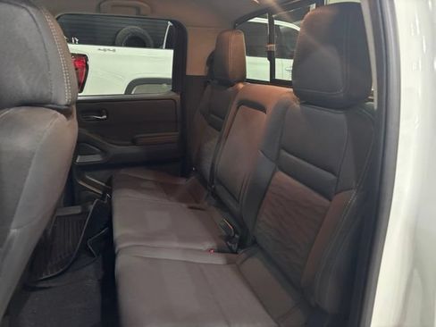 Used 2024 Nissan Frontier SV w/ Technology Package AWD/4WD image 28