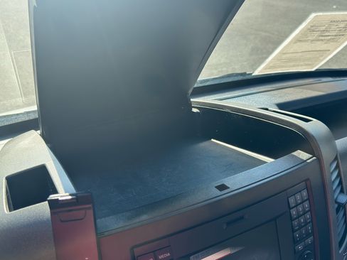 Used 2014 Mercedes-Benz Sprinter 2500 image 22