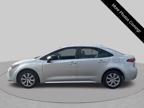 Used 2024 Toyota Corolla LE FWD image 8