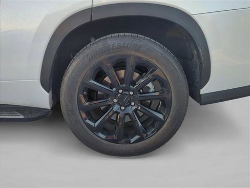 Used 2023 Toyota Highlander LE image 7