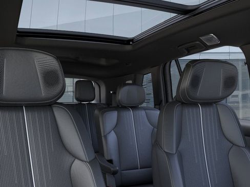 New 2026 Cadillac Vistiq Sport AWD/4WD image 24