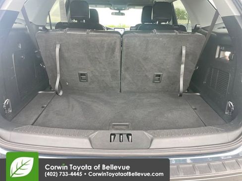 Used 2023 Ford Explorer XLT w/ Equipment Group 202A AWD/4WD image 29