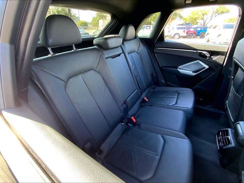 Used 2023 Audi Q3 2.0T Premium AWD/4WD image 19