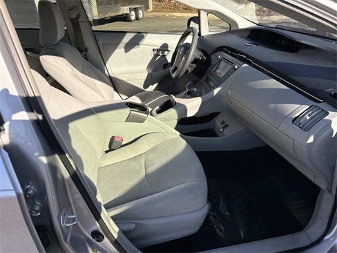 Used 2013 Toyota Prius Two image 5