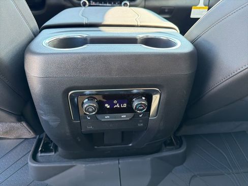New 2026 Chevrolet Tahoe Premier AWD/4WD image 20