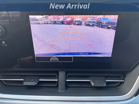 Used 2024 Chevrolet Trax LS w/ LS Convenience Package image 8