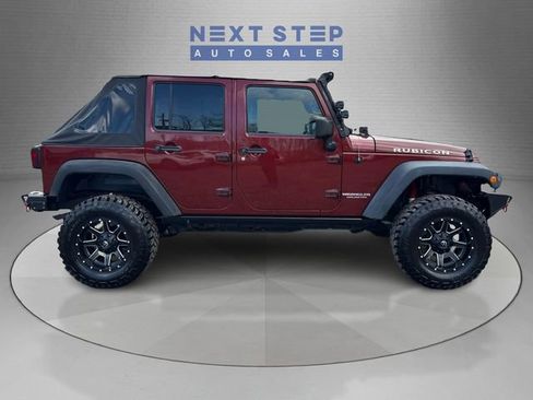 Used 2008 Jeep Wrangler Unlimited Rubicon w/ Dual Top Group image 9