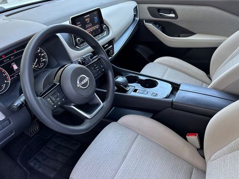 Used 2023 Nissan Rogue SV FWD image 9