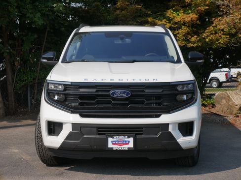 New 2025 Ford Expedition Active image 36