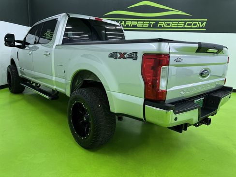 Used 2019 Ford F250 Lariat w/ Lariat Value Package AWD/4WD image 7