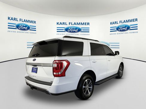 Certified 2020 Ford Expedition XLT image 3