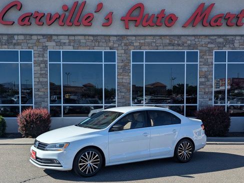 Used 2016 Volkswagen Jetta Sport FWD image 1