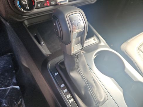 New 2025 Ford Bronco Outer Banks image 10