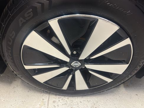 Used 2022 Nissan Altima 2.5 SV w/ SV Premium Package AWD/4WD image 35