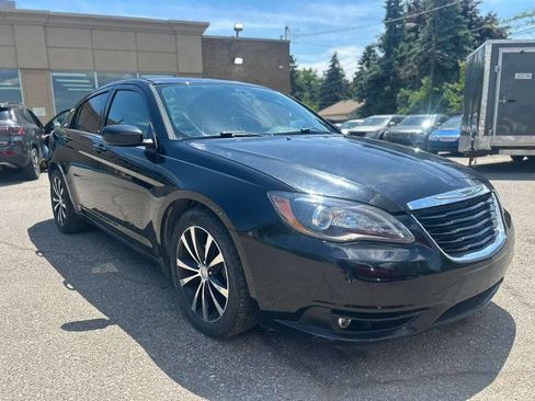 Used 2014 Chrysler 200 Touring w/ 200 S Group FWD image 3
