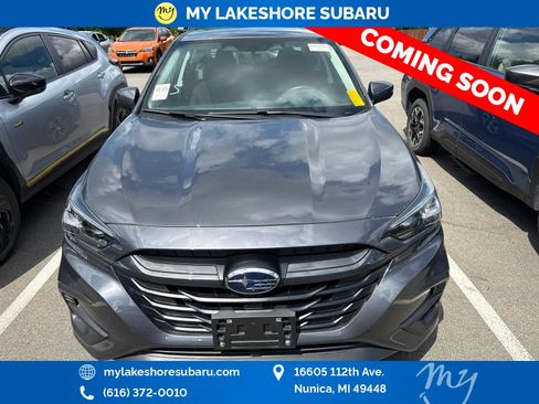 Used 2025 Subaru Legacy Premium AWD/4WD image 2
