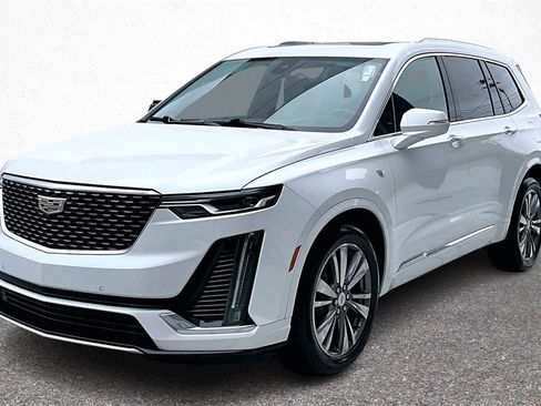 Used 2021 Cadillac XT6 Premium Luxury image 4