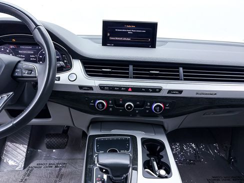 Used 2019 Audi Q7 2.0T Premium Plus w/ Premium Plus Package AWD/4WD image 8