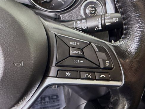 Used 2018 Nissan Rogue Sport SL w/ SL Premium Package image 23