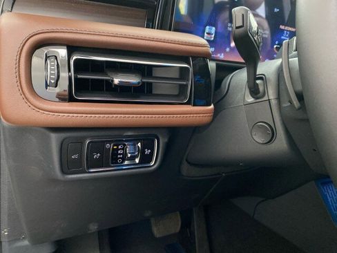 New 2026 Lincoln Aviator Reserve w/ Jet Appearance Package image 26