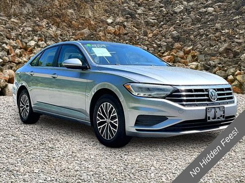 Used 2019 Volkswagen Jetta R-Line FWD image 9