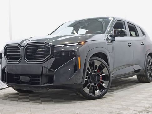 Used 2023 BMW XM Base image 5