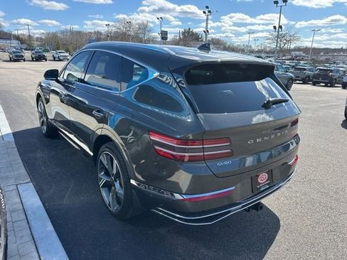 Used 2025 Genesis GV80 3.5T Prestige image 3