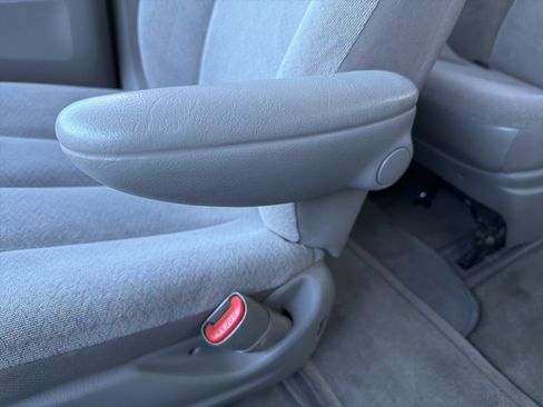 Used 2003 Dodge Grand Caravan Sport FWD image 57