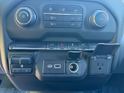 Used 2023 Chevrolet Silverado 2500 Custom w/ Custom Value Package AWD/4WD image 41