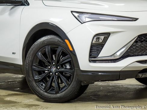 Used 2025 Buick Envista Sport Touring image 4