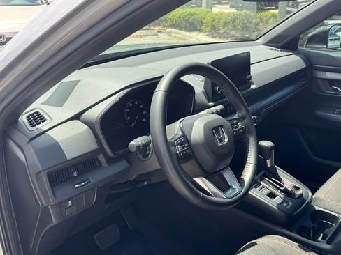 Used 2025 Honda CR-V Sport image 13
