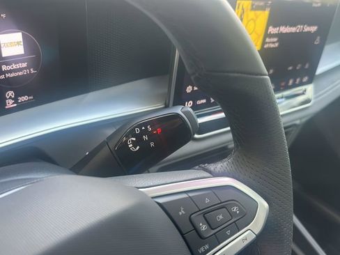 New 2026 Volkswagen Tiguan SE R-Line FWD image 16