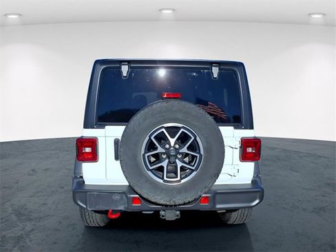 Used 2024 Jeep Wrangler Unlimited Rubicon image 24