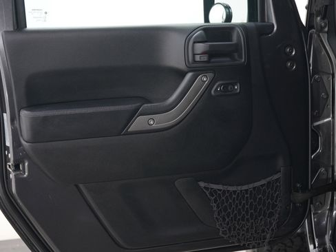 Used 2017 Jeep Wrangler Unlimited Sport AWD/4WD image 20