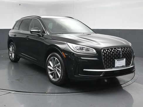 Certified 2025 Lincoln Corsair Grand Touring AWD/4WD image 1