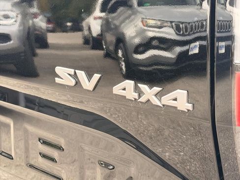 Used 2023 Nissan Frontier SV image 31