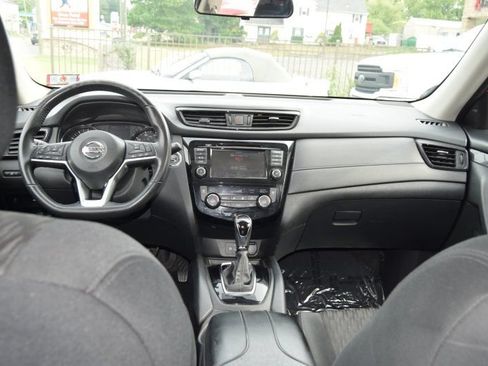 Used 2018 Nissan Rogue SV AWD/4WD image 23