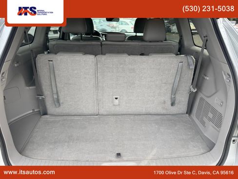 Used 2019 Toyota Highlander XLE image 15