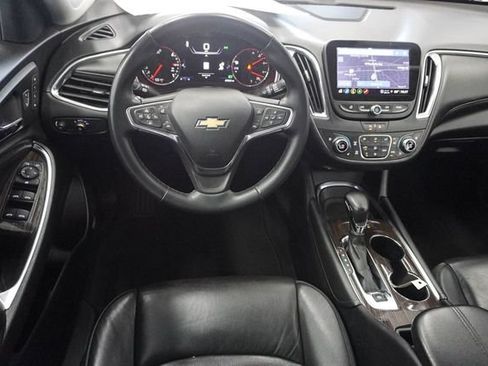 Used 2024 Chevrolet Malibu LT FWD image 11