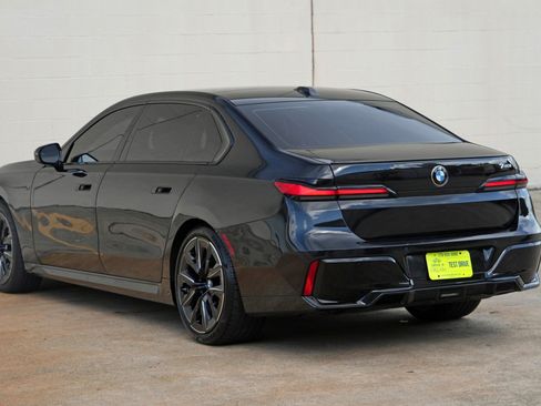 Used 2024 BMW 740i w/ Premium Package 2 RWD image 64