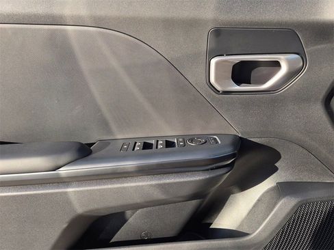 New 2026 Kia K4 FWD image 18